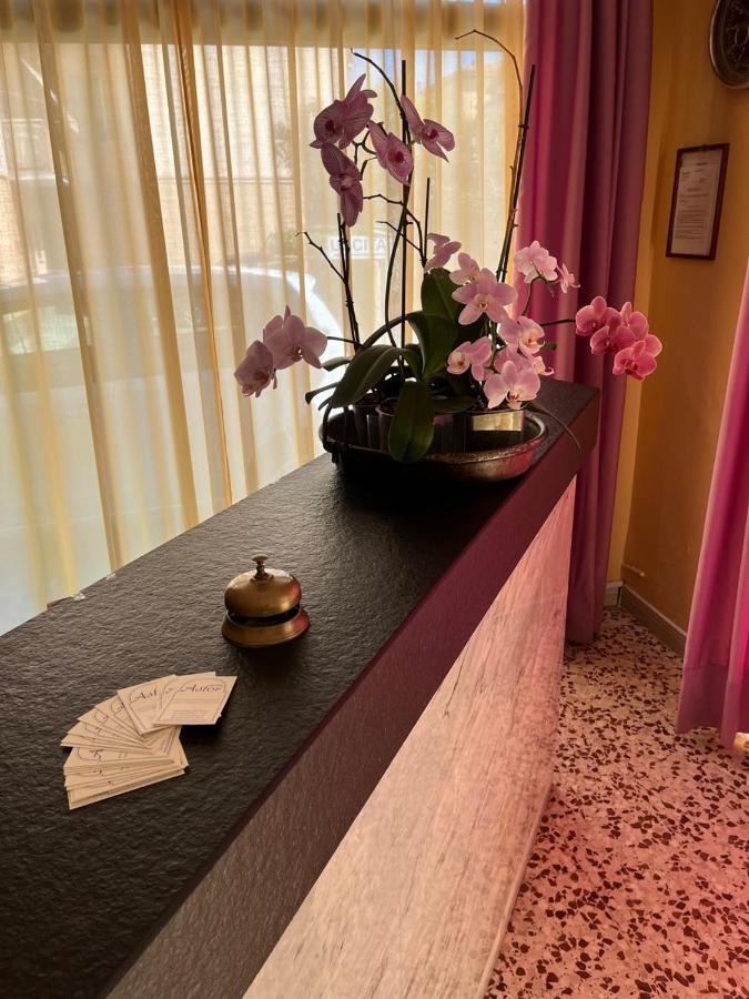 Astor Hotel 2*